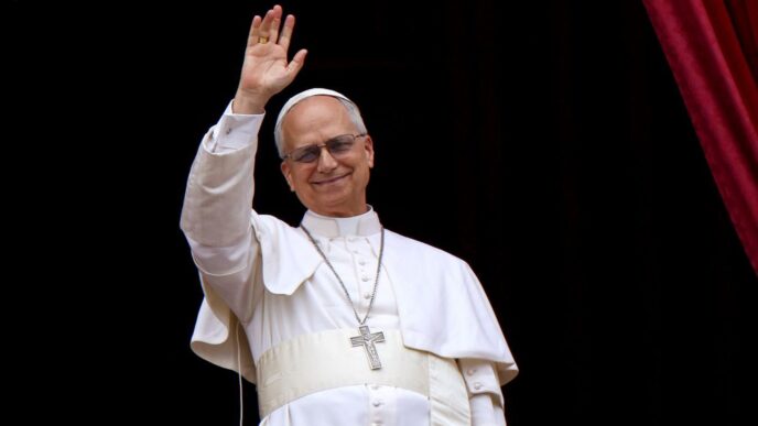 Папа Лев XIV закликав до справедливої використання ресурсів Африки 21