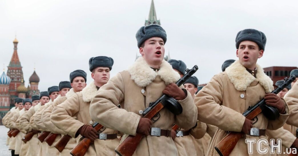 Парад 9 травня у Москві без військової техніки: причини та політичні ризики 3