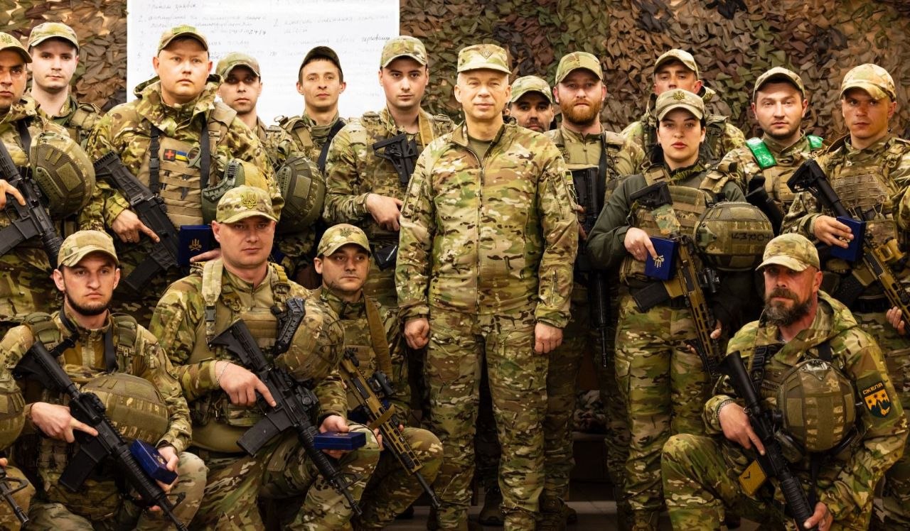 Олександр Сирський нагородив захисників Покровського напрямку 61