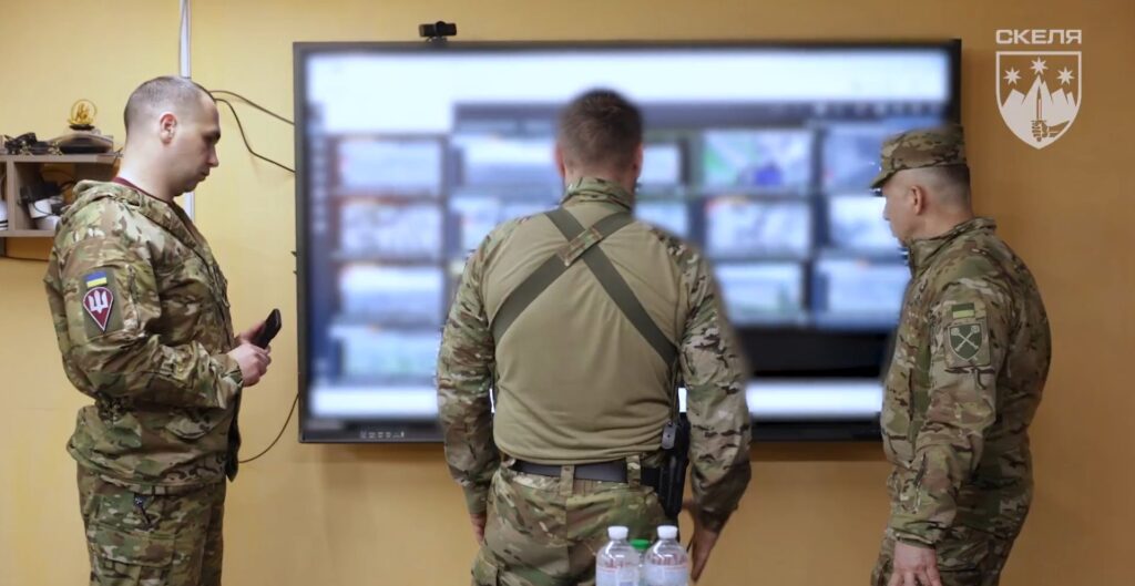 За мужність і сталевий дух: Сирський особисто подякував бійцям полку «Скеля» за нищення ворога 5