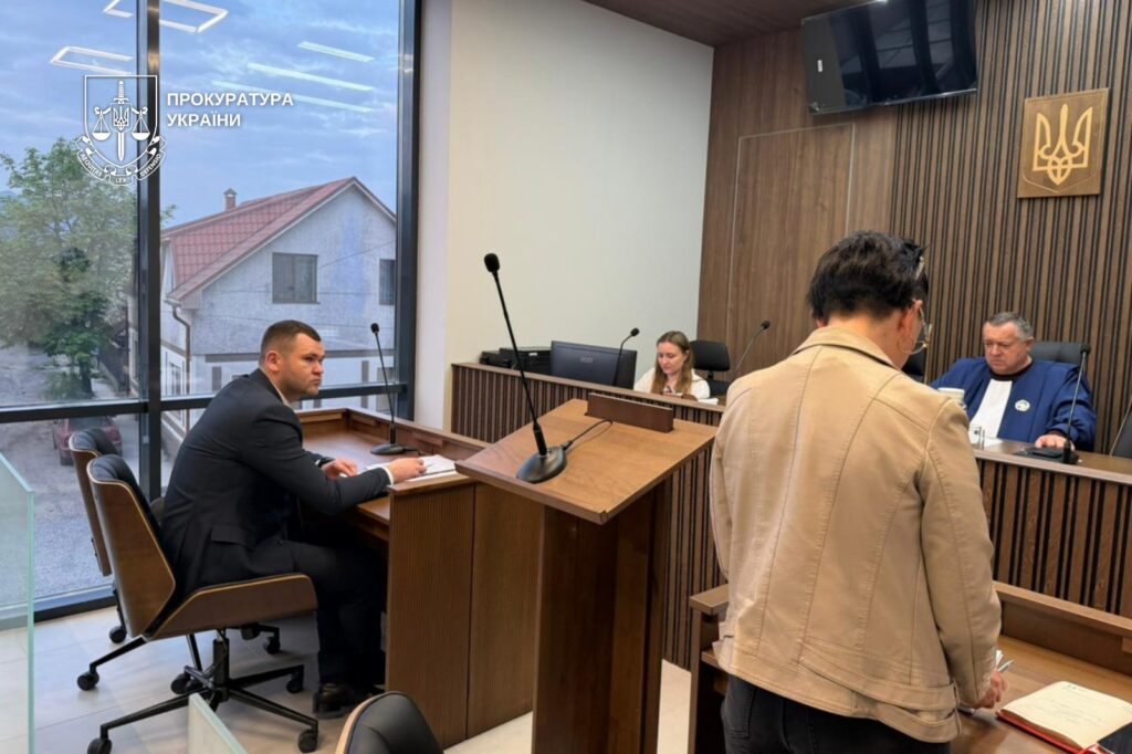 Сувенірні купюри замість мільйонів: на Закарпатті викрили банкоматну аферу на 2 млн грн 5