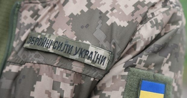 Нові військові контракти в Україні: чіткі терміни служби та система виплат за ризик 11