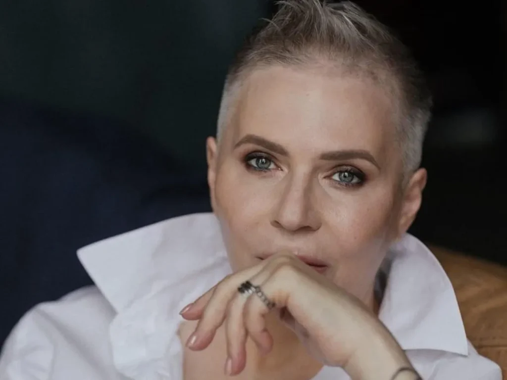 Хто така Олена Монова, біографія: харківська блогерка з нецензурним сарказмом 8 Хто така Олена Монова, біографія: харківська блогерка з нецензурним сарказмом 7