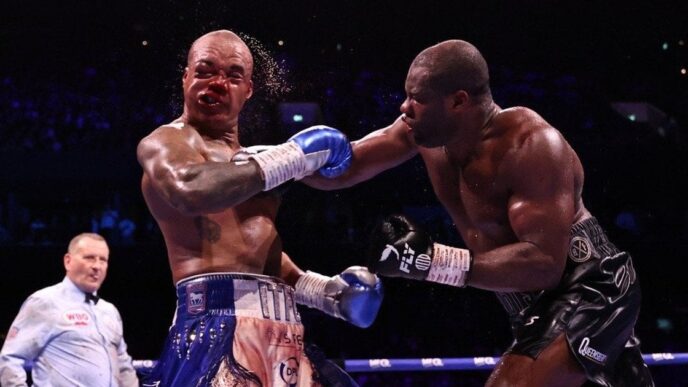 Даніель Дюбуа здобув титул WBO у надважкій вазі після технічного нокауту над Фабіо Вордлі 11