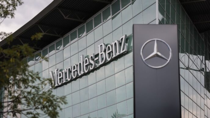 Mercedes‑Benz розглядає виробництво оборонної техніки за умови економічної доцільності 24 Mercedes‑Benz розглядає виробництво оборонної техніки за умови економічної доцільності 23