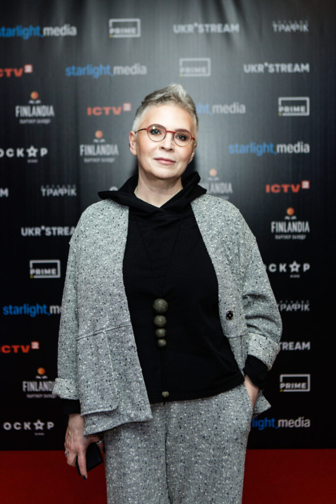 Хто така Олена Монова, біографія: харківська блогерка з нецензурним сарказмом 10 Хто така Олена Монова, біографія: харківська блогерка з нецензурним сарказмом 9