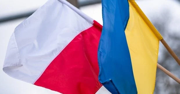 Польща попереджає Росію про наслідки атак на дипломатичні представництва в Україні 197