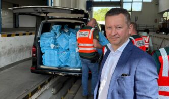 "Ощадбанк" показав гроші та цінності, які повернули з Угорщини 9