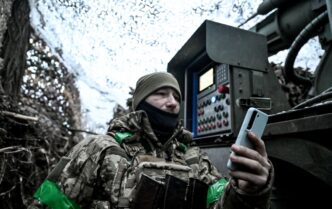 Заборона особистих телефонів у бойових зонах: підстави та правила використання 5