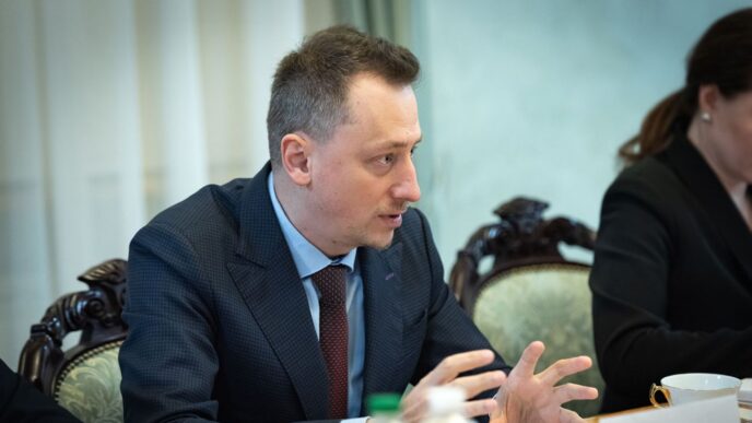 Бронювання в Україні: пріоритети критичних підприємств за словами міністра Соболева 87