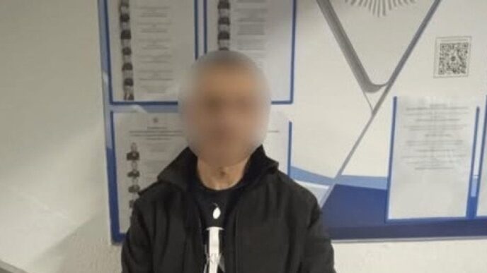 У Львові затримали 43‑річного чоловіка, який утримував 13‑річну дівчинку під ножем після появи військових ТЦК 11