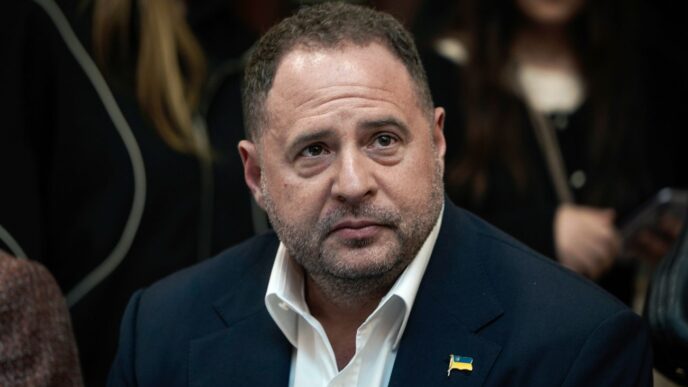Внесено заставу в 140 млн грн за колишнього керівника Офісу президента Андрія Єрмака 27