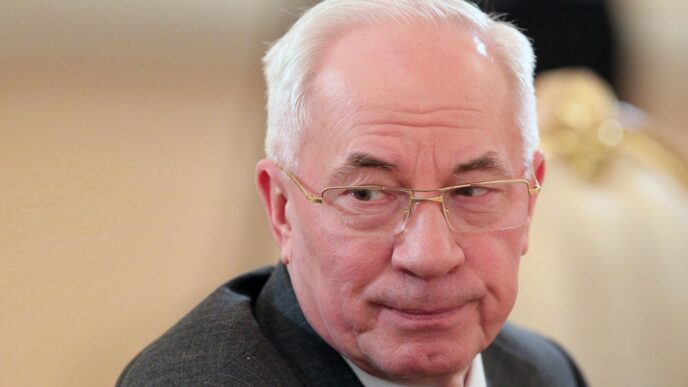 Україна розпочинає конфіскацію майна колишнього прем’єра Миколи Азарова 7