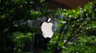 Apple розробляє iPhone з повністю вигнутим екраном: нові технології дизайну 19