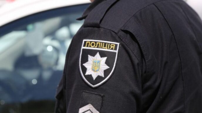 Нічна стрілянина в Шахтарському: викрали 20‑річного, обстріляли магазин автоматами 27
