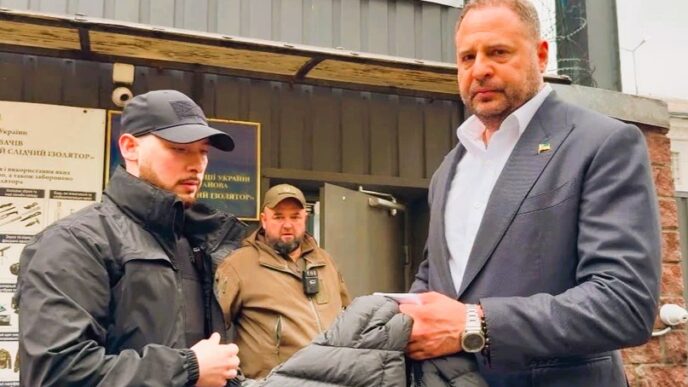 Внесли 154 млн замість 140. Єрмак вийшов під заставу: повний список усіх, хто вніс гроші, і деталі скандалу 19