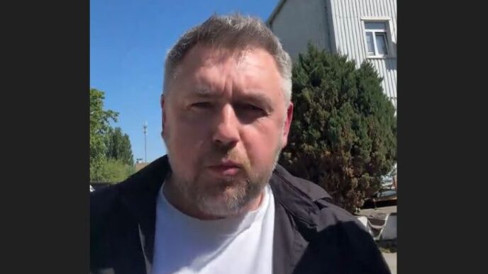 Несподівана зустріч: відомий психолог Карпачов передав привіт воїнам із полку «Скеля» 10 Несподівана зустріч: відомий психолог Карпачов передав привіт воїнам із полку «Скеля» 9
