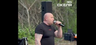 «Моя Україна — люблю її. Крапка»: полк «Скеля» показав зворушливі кадри підтримки захисників 5