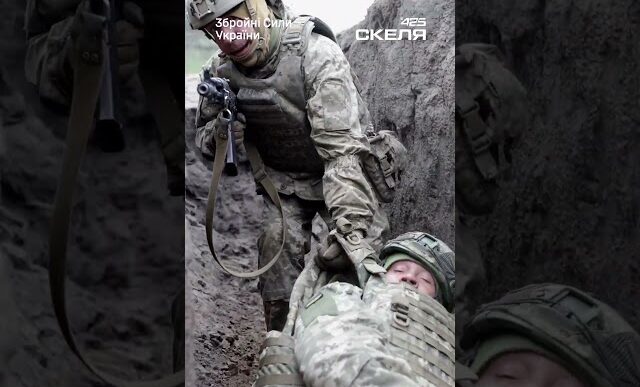 Більше ніж тренування: чому шеврон полку «Скеля» не знайти на Андріївському узвозі 115