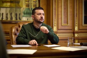 Зеленський наклав санкції на ексглаву ОП Андрія Богдана: що відомо про рішення 37
