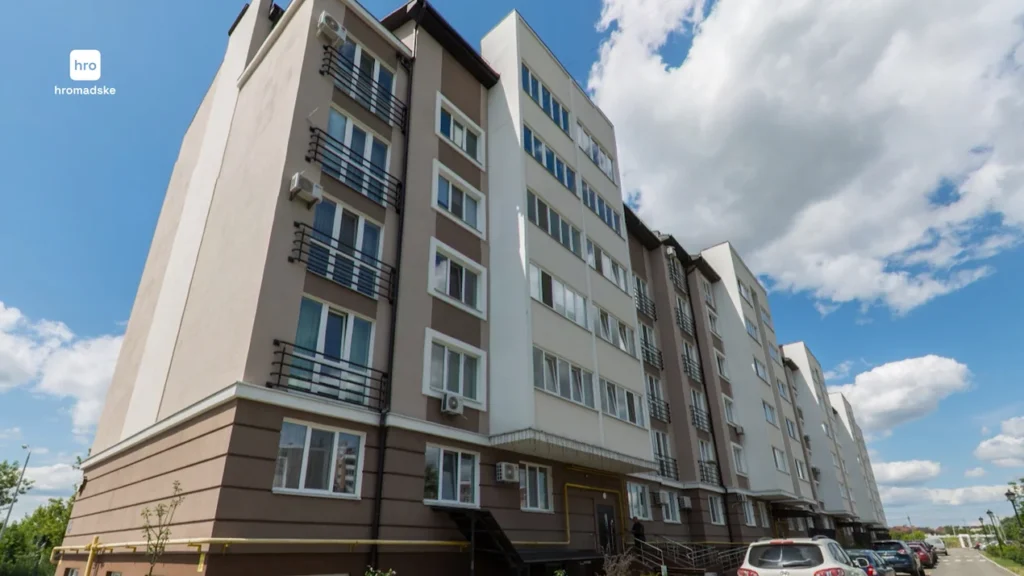 Шокуюче збагачення на держслужбі: родина зам. міністра юстиції обросла елітними квартирами на $400 000 6 Шокуюче збагачення на держслужбі: родина зам. міністра юстиції обросла елітними квартирами на $400 000 5