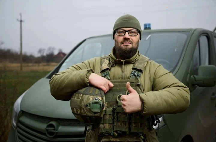 «Ноги більше не виростуть — падаєш, треба вставати»: історія військового медика «Айболіта» 153