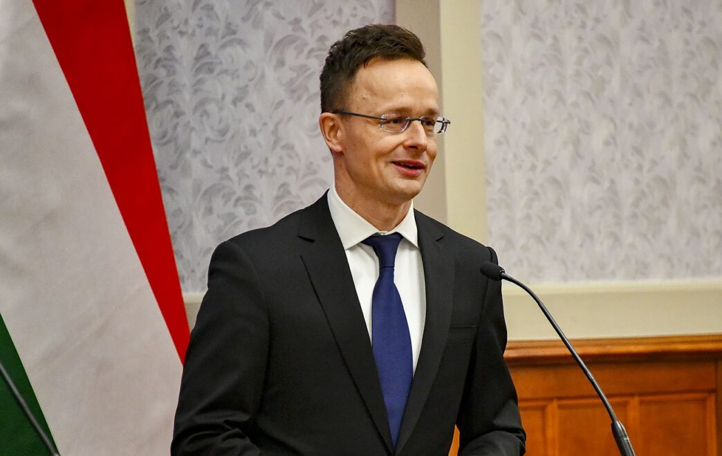 Уряд Мадяра розпочав масове звільнення колишніх підлеглих Петра Сіярто в МЗС Угорщини 3