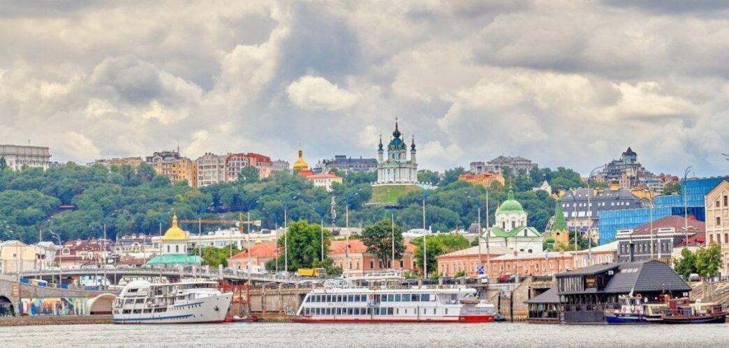 Прогноз погоди в Києві на 25 червня: тепла, ясна погода та різке підвищення температури 3
