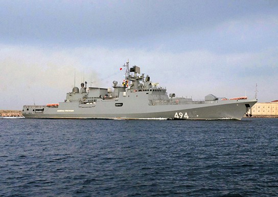 Російський фрегат відкрив вогонь по британській яхті в Ла-Манші 4 Російський фрегат відкрив вогонь по британській яхті в Ла-Манші 3