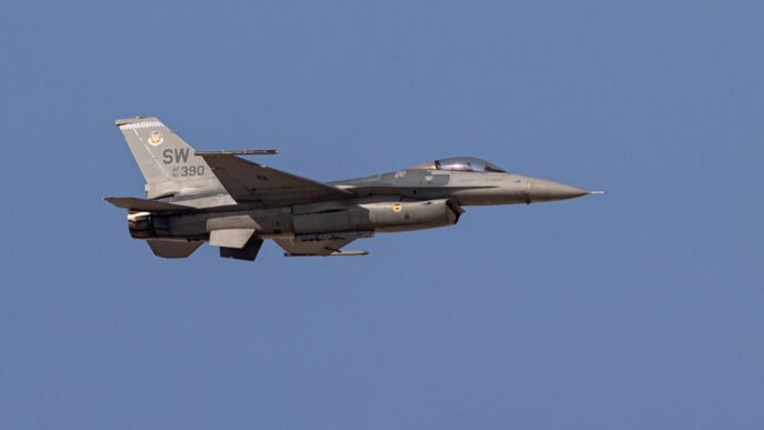 Бельгія передасть Україні сім винищувачів F-16 до кінця 2026 р., три з них – у бойовому стані 19