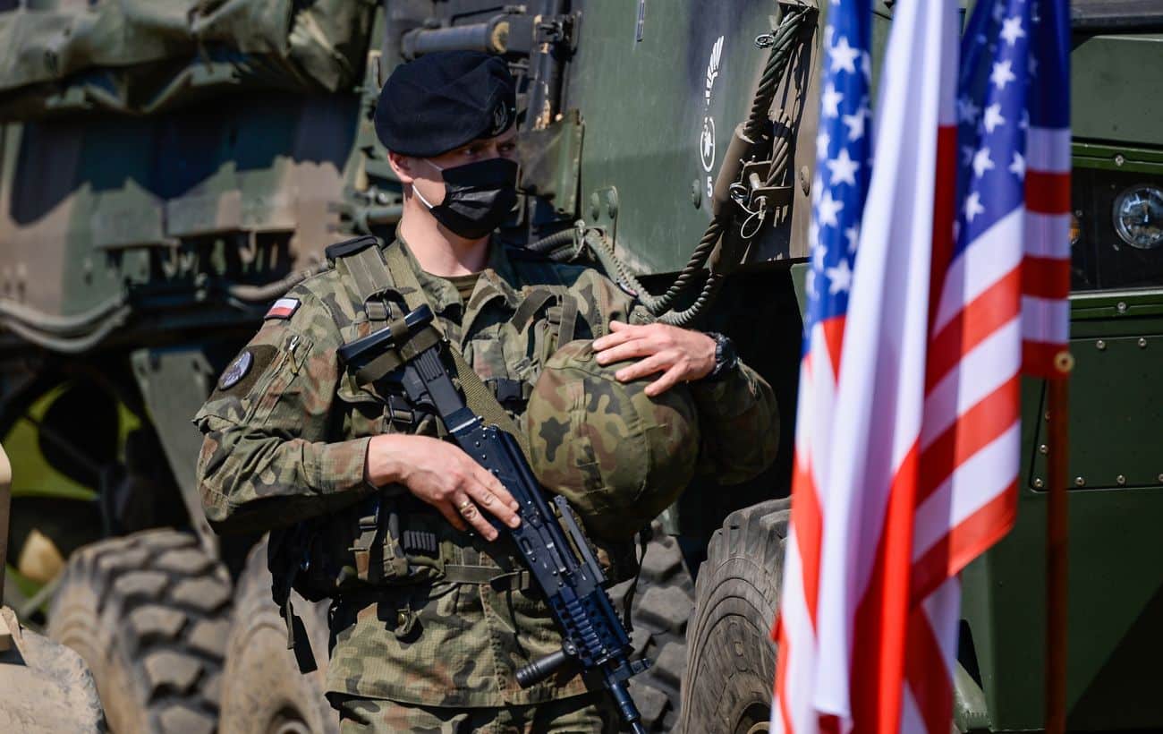 США збили іранські дрони над Ормузькою протокою та вчинили повітряні удари по Ірану 1