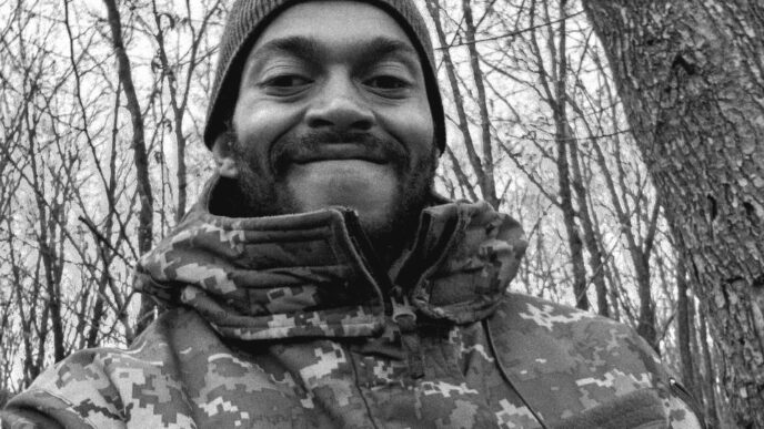 31-річний Денчик з Хрещатика помер від двобічної пневмонії після мобілізації: деталі трагедії 8 31-річний Денчик з Хрещатика помер від двобічної пневмонії після мобілізації: деталі трагедії 7