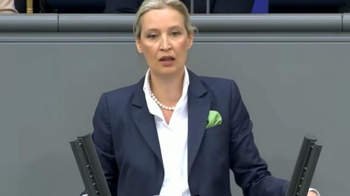 Лідерка AfD Аліса Вайдель планує стати канцлером і відновити енергетичне співробітництво з Росією 12 Лідерка AfD Аліса Вайдель планує стати канцлером і відновити енергетичне співробітництво з Росією 11