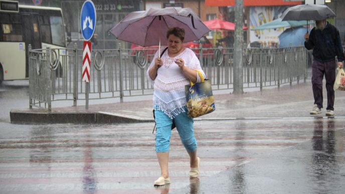 Прогноз погоди на 4 червня 2026 р.: температура до +27 °C, можливі дощі 19