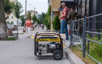 Аварійне відключення електроенергії в Сумській області через обстріли та екстремальну спеку 1