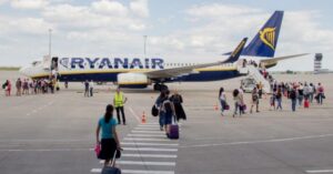 Ryanair під слідством у Великій Британії через додаткову плату за сидіння з дітьми 29