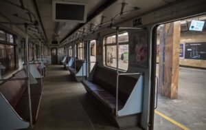 Метро Києва: пропозиція залишати вагони на станціях як укриття під час обстрілів 47