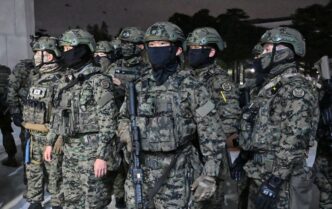 Південна Корея планує підготувати 500 000 операторів дронів і закупити 110 000 безпілотників до 2029 року 17