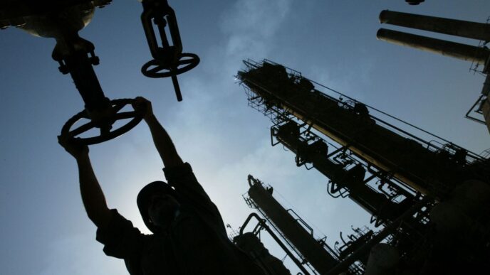 Казахстан скоротив нафтовидобуток через зупинку Оренбурзького газопереробного заводу 15