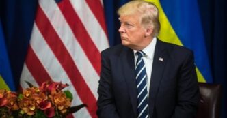 Трамп пропонує ліцензії американських оборонних компаній для виробництва зброї в Україні 13