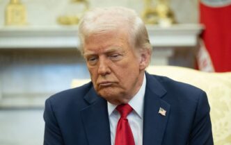Суд скасував ім'я Трампа на фасаді Кеннеді‑центру у Вашингтоні 1