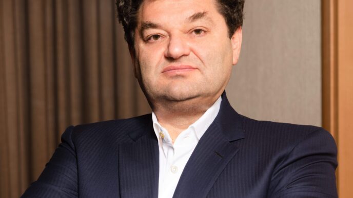 Хто такий Вадим Єрмолаєв, біографія Дніпровського олігарха від санкціями 123