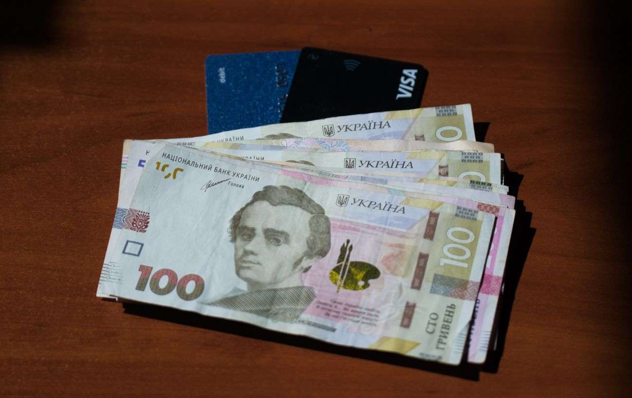 Розширена автоматична виплата разової допомоги до Дня Незалежності 2026: хто отримує без звернень у ПФУ 73