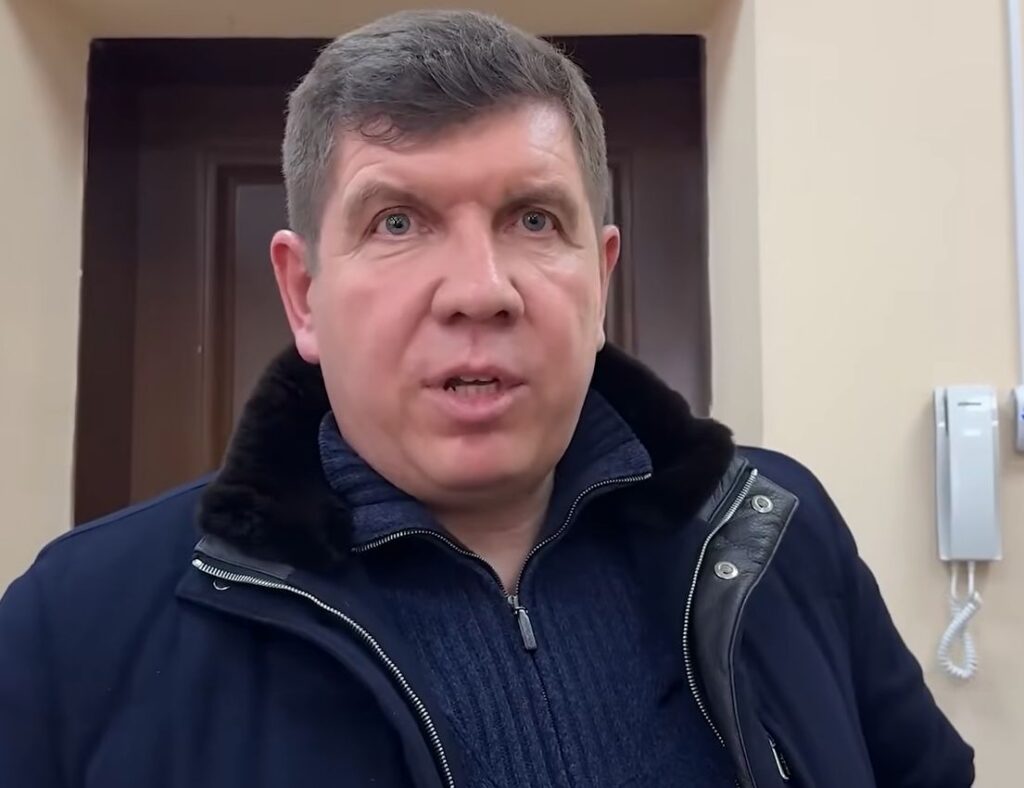 Де навчаються діти українських посадовців. Мільйони за кордон і патріотизм тільки на словах 13