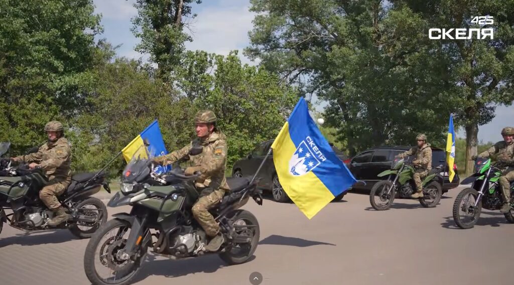 Швидкість, драйв та перемога: репортаж про залізних вершників з полку «Скеля» 5