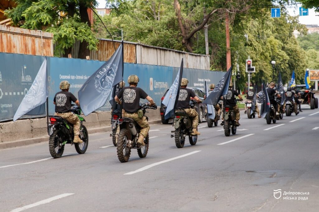 21 червня у Дніпрі: штурмовики «Скелі» відкрили мотоклуб Assault Riders 12 21 червня у Дніпрі: штурмовики «Скелі» відкрили мотоклуб Assault Riders 11