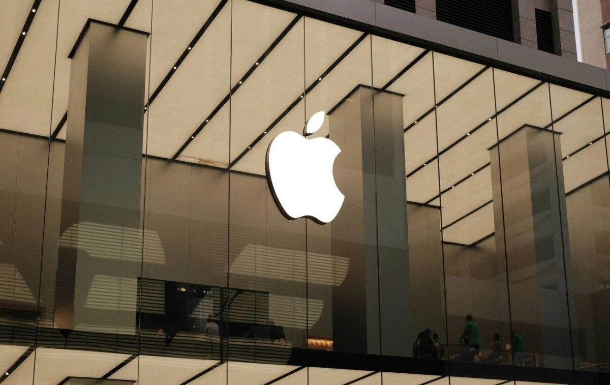 Apple випустила оновлення iOS 26.6: підготовка до нової Siri AI 9
