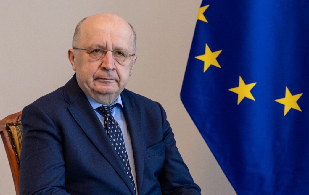 ЄС вимагає від Зеленського роз’яснень щодо відставки міністра оборони Федорова 4 ЄС вимагає від Зеленського роз’яснень щодо відставки міністра оборони Федорова 3