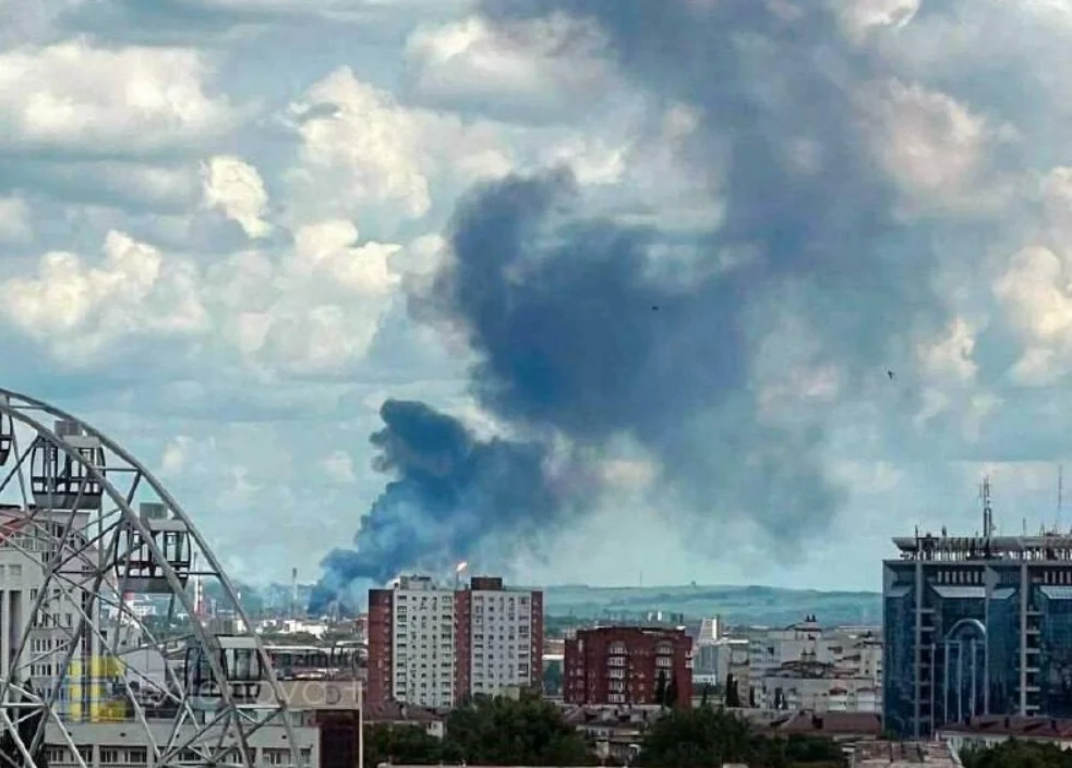 Удар по Уфі: Україна знищила російський нафтопереробний завод на відстані 1300 км 189
