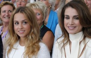 Йорданська королева Ранія оголосила про вагітність принцеси Іман – майбутня третя онука 35